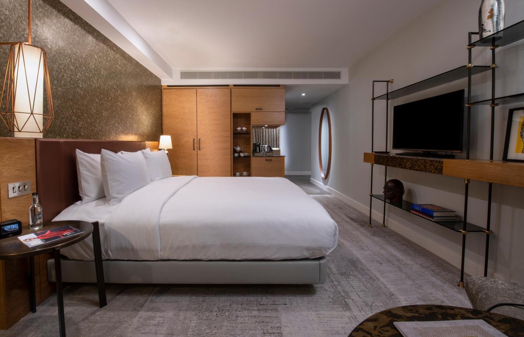 Lincoln Plaza Hotel London, Curio Collection By Hilton Εξωτερικό φωτογραφία